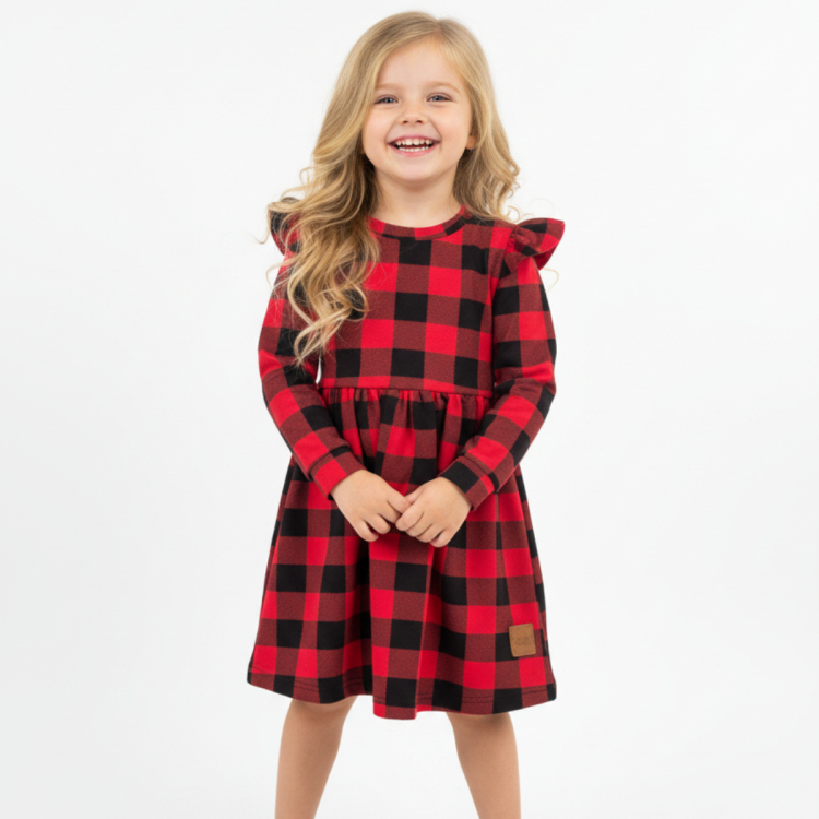 Dziewczyna w sukience kratka czarno-czerwona. wygodna, naswięta i inne okazje