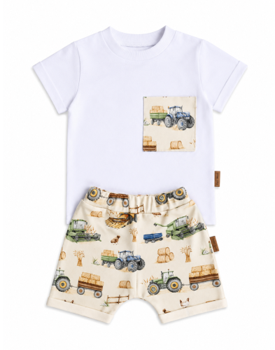 zestaw na lato szorty i t-shirt dla chłopca kombajn traktor przyczepa.png